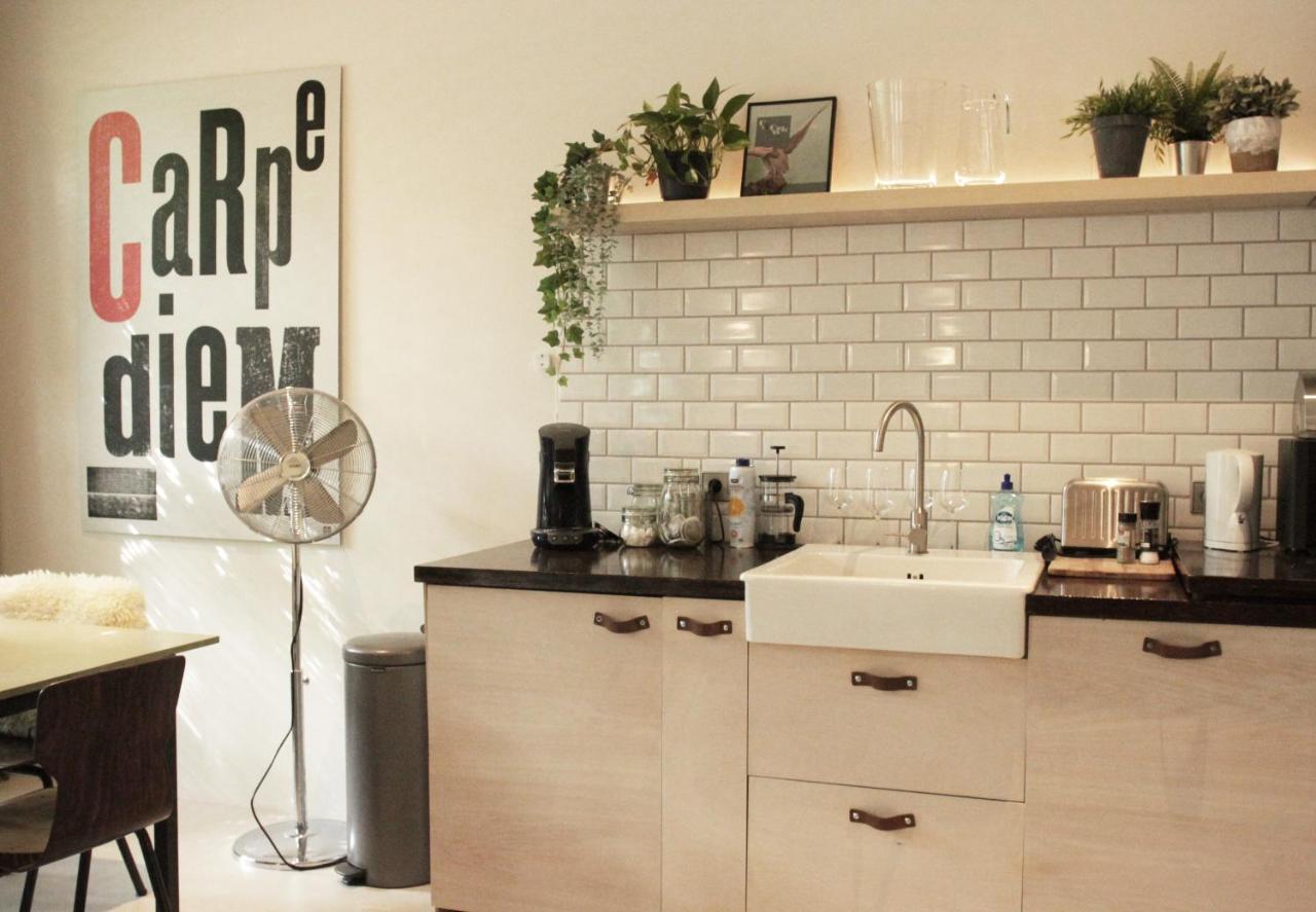 Bed and breakfast The Quay Amsterdam - Free Parking Extérieur photo